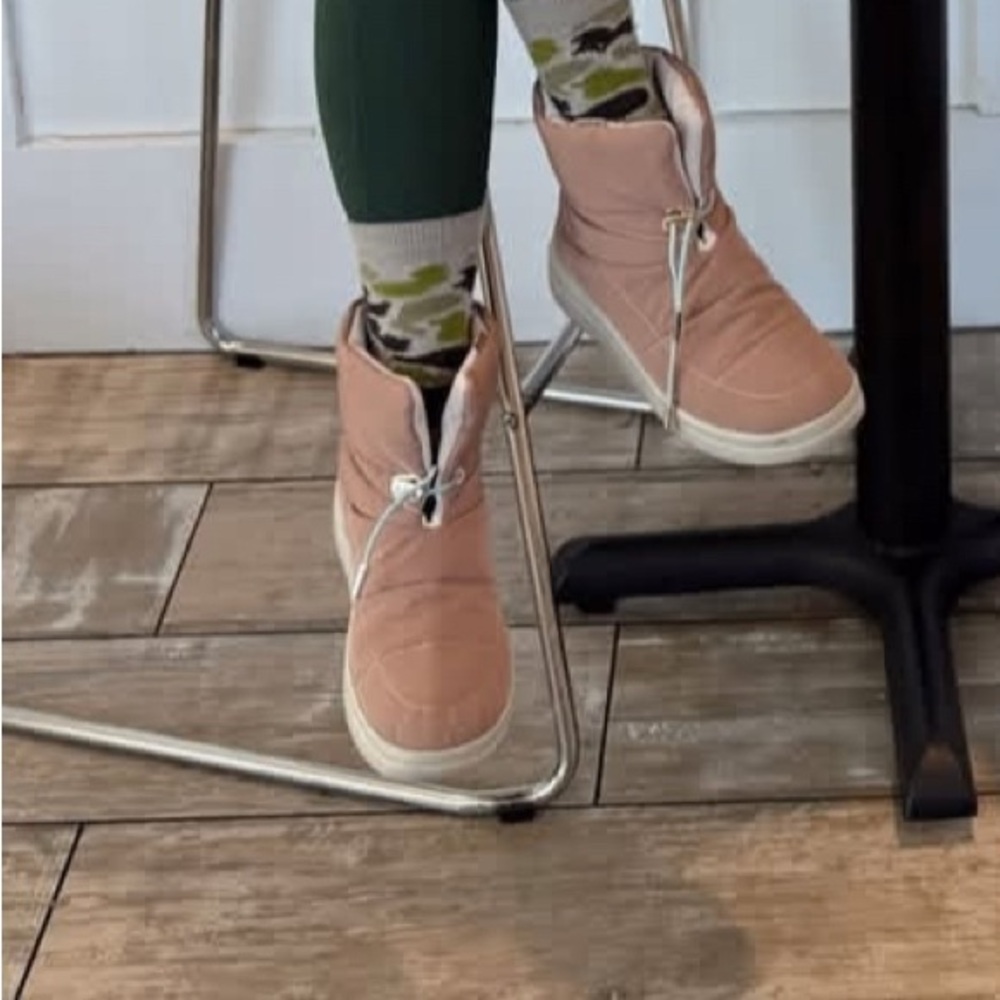 In search of these boots🌷🌷